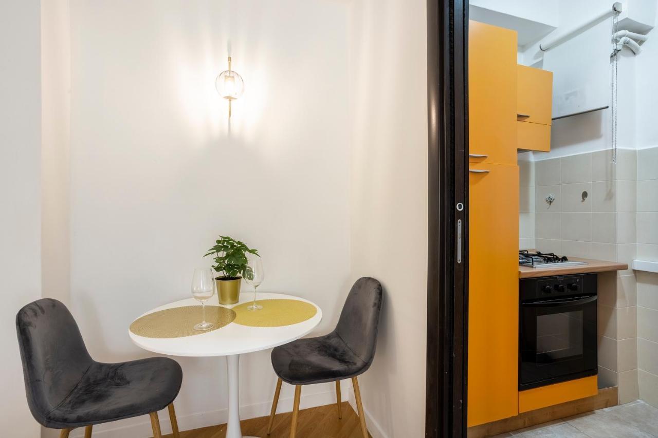 Re Di Roma - Charme Apartment Ngoại thất bức ảnh