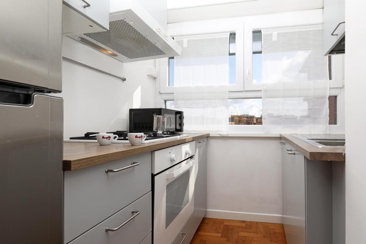 Re Di Roma - Charme Apartment Ngoại thất bức ảnh
