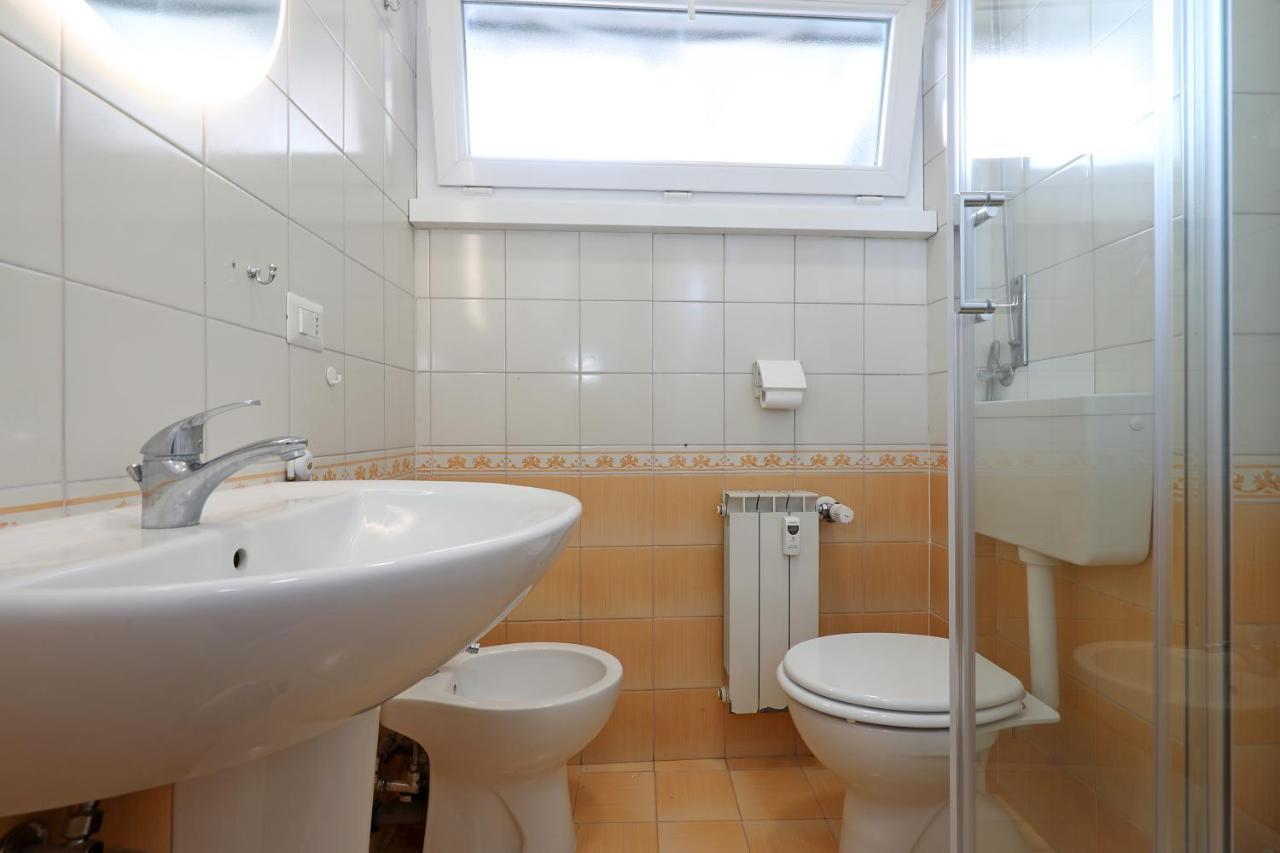 Re Di Roma - Charme Apartment Ngoại thất bức ảnh